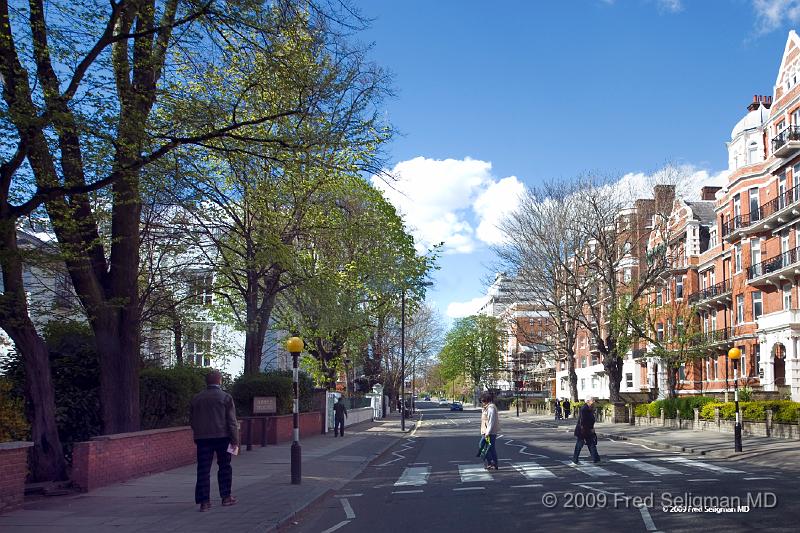 20090408_151135_D3 P1.jpg - Famous crosswalk used on Beatles' Album 'Abbey Road'